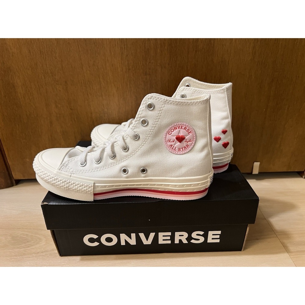 Converse A10717C Valentine's Day Unisex Sneakers In White Red Youth 3